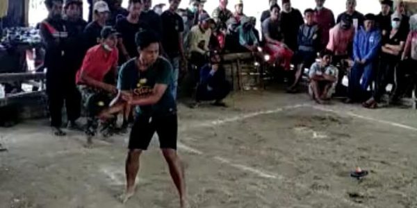 Kampoeng Dolanan Berkunjung ke Kompetisi Gasing di Buleleng Bali